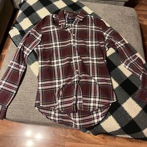 American Eagle Outfitters Maroon Plaid Casual Shirt